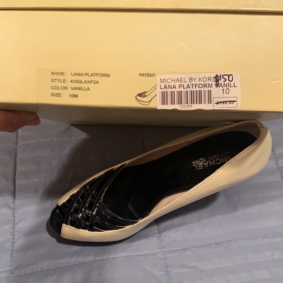 Michael Kors Lana platform peep toe 10 vanilla - Picture 9 of 10